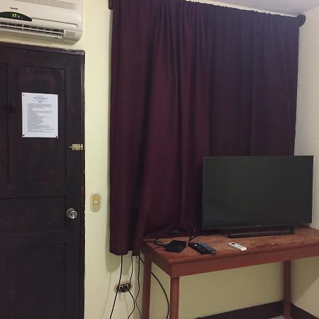 Ac Room 2 Persons Hospedaje Don Wilfredo 산 후안 델 수르 외부 사진